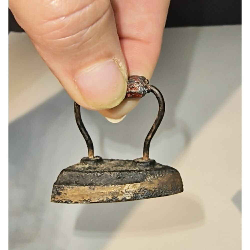 1590.  Mini Vintage Cast Iron SAD Iron